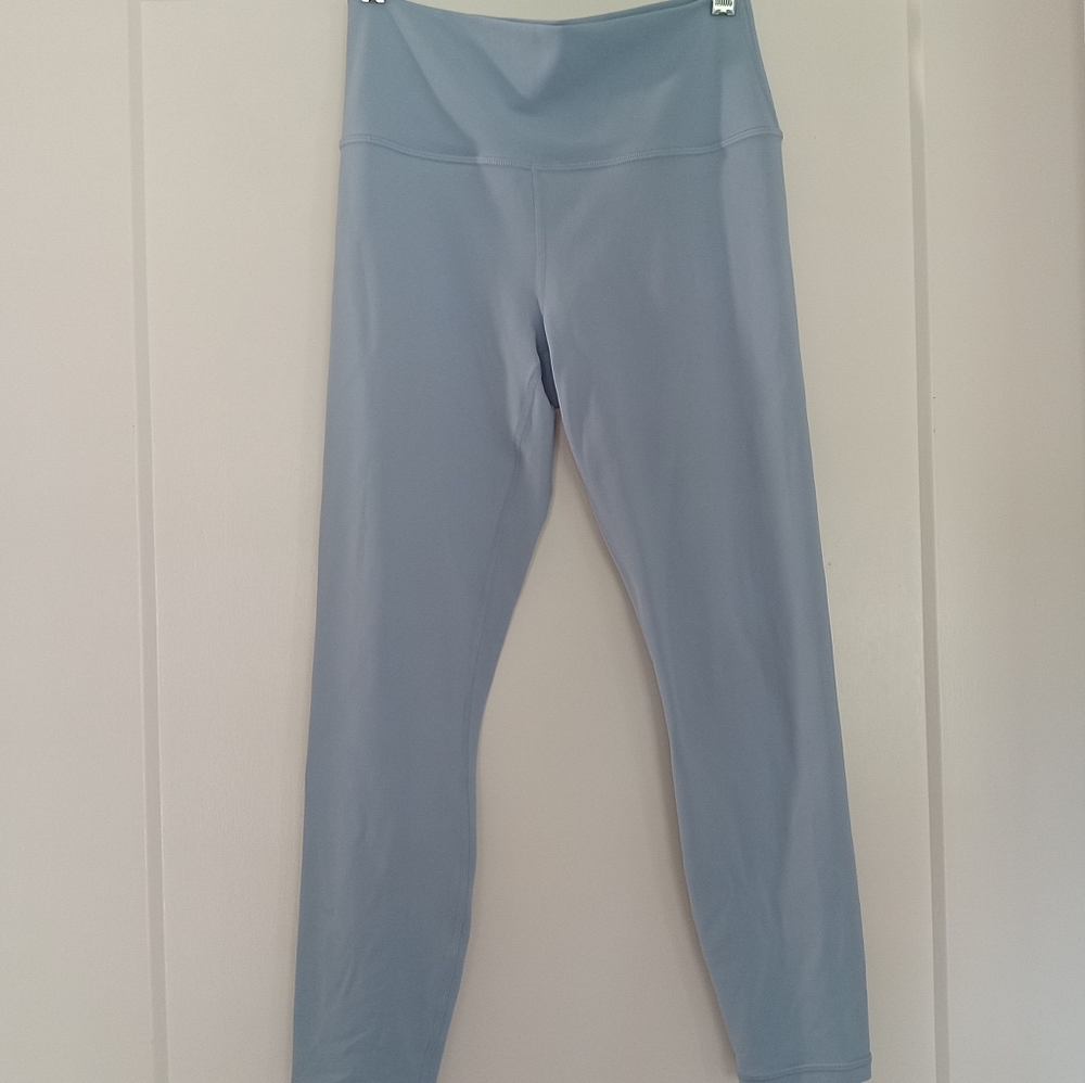 Athleta Transcend 7/8 Leggings Soft Excellent Condition Medium Light Blue